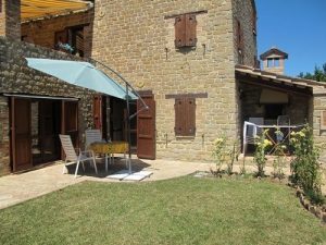 Terrasse zur Ferienwohnung