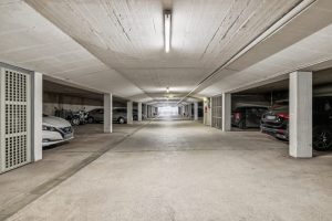 Tiefgaragenstellplatz