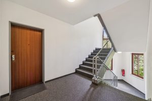 gepflegtes Treppenhaus