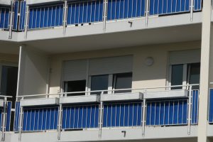 Großzügiger Balkon nach Westen